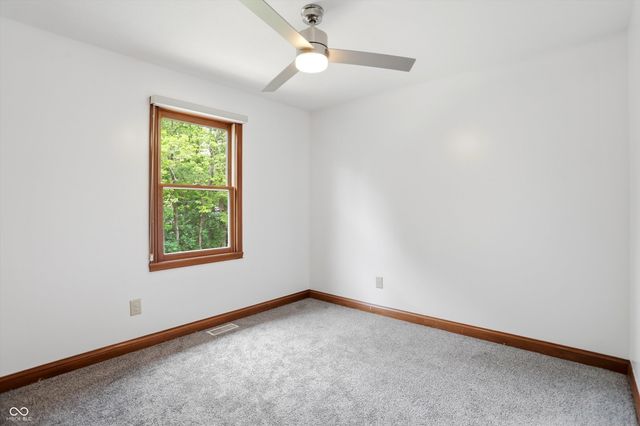 404 Tara Circle, Greenwood, IN 46142