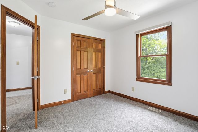404 Tara Circle, Greenwood, IN 46142