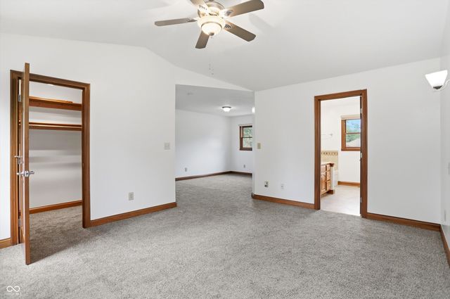 404 Tara Circle, Greenwood, IN 46142