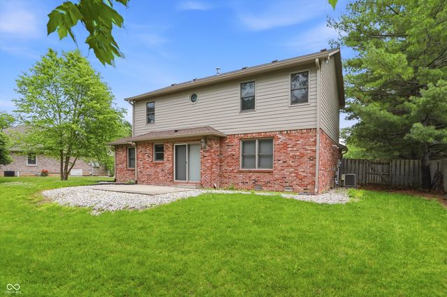 404 Tara Circle, Greenwood, IN 46142