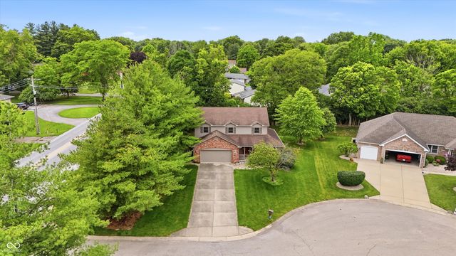 404 Tara Circle, Greenwood, IN 46142