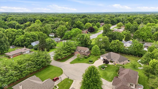 404 Tara Circle, Greenwood, IN 46142