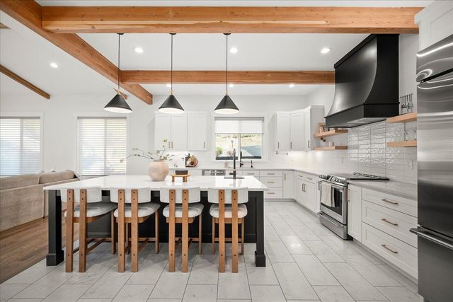 6208 S Verona Ct, Spokane, WA 99223