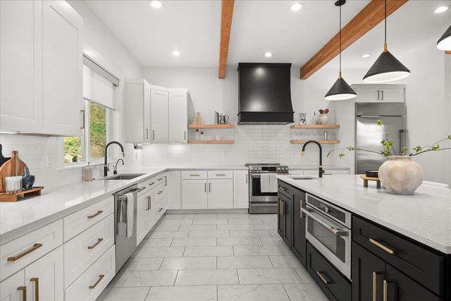 6208 S Verona Ct, Spokane, WA 99223