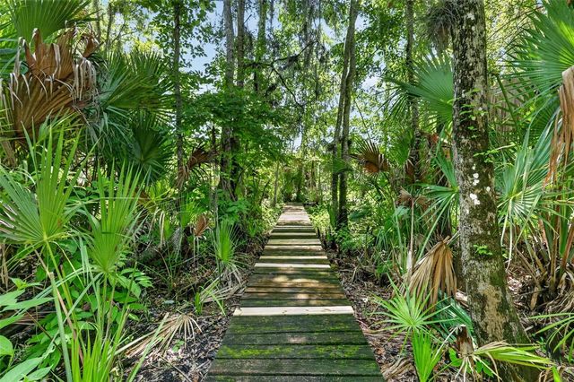 32589 OKALOOSA TRAIL, Sorrento, FL 32776