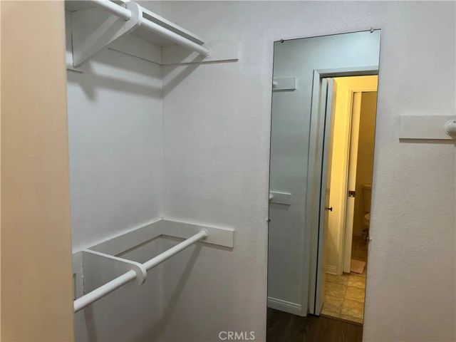 7050 Shoup 221, Canoga Park, CA 91303