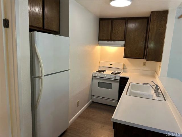 7050 Shoup 221, Canoga Park, CA 91303