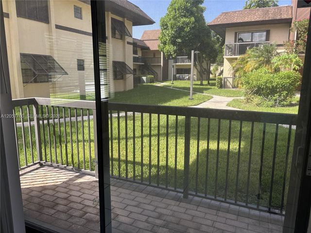 7965 SW 86th Street 105, Miami, FL 33143