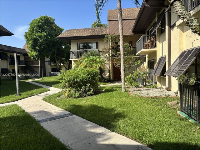 7965 SW 86th Street 105, Miami, FL 33143