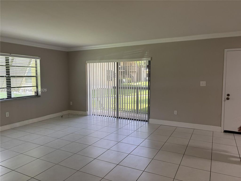 7965 SW 86th Street 105, Miami, FL 33143