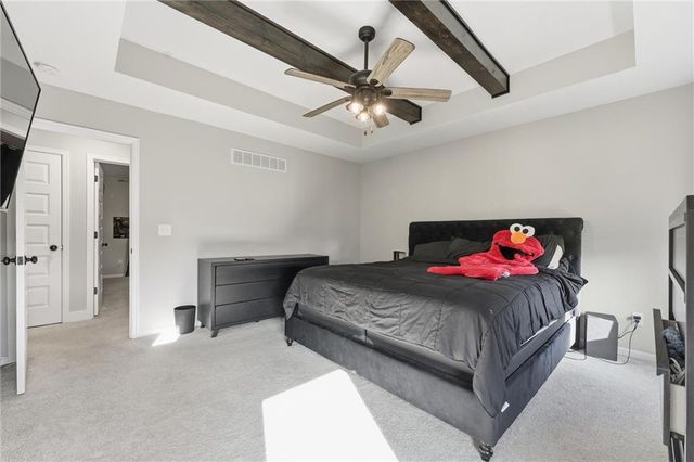 606 SE Colonial Drive, Blue Springs, MO 64014