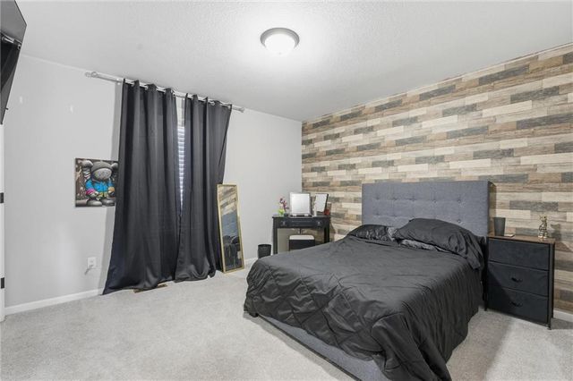 606 SE Colonial Drive, Blue Springs, MO 64014