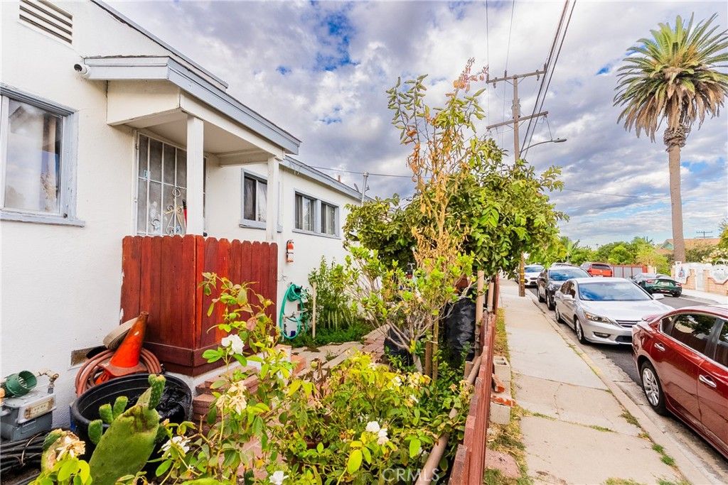 707 E 65th, Inglewood, CA 90302 — exterior