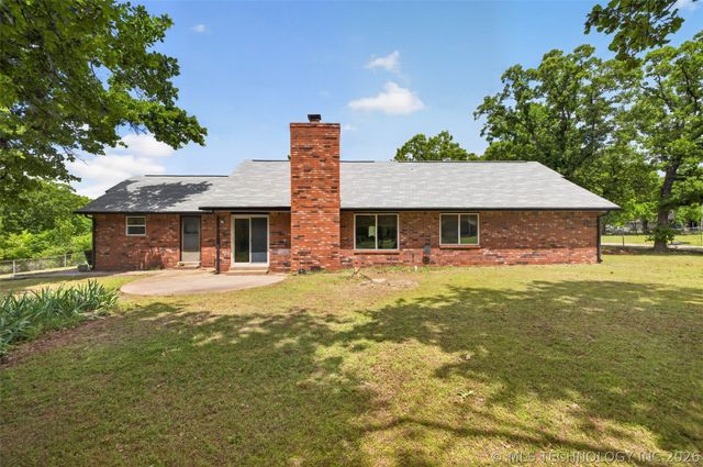 10476 Goldenrod Lane, Sand Springs, OK 74063
