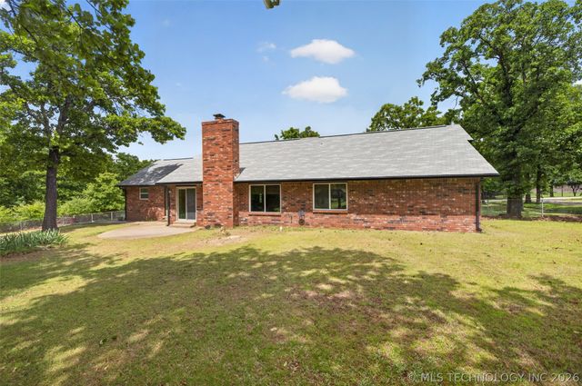 10476 Goldenrod Lane, Sand Springs, OK 74063