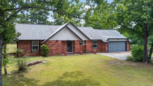 10476 Goldenrod Lane, Sand Springs, OK 74063