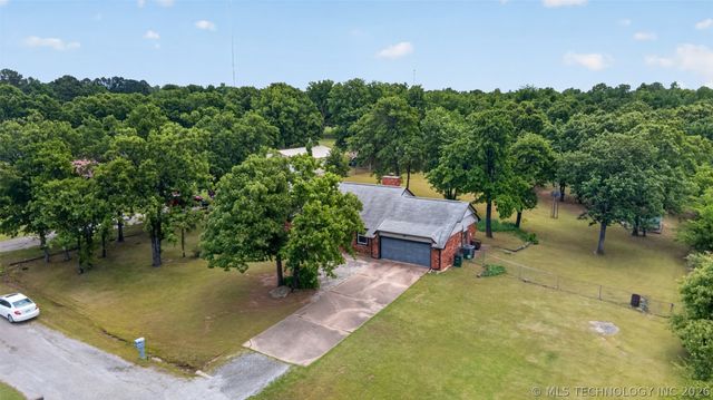 10476 Goldenrod Lane, Sand Springs, OK 74063