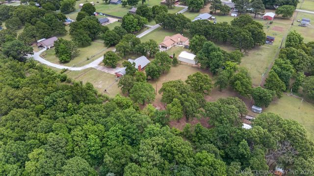 10476 Goldenrod Lane, Sand Springs, OK 74063