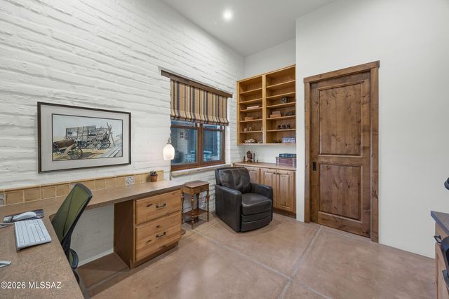 5705 N Lady Lane, Tucson, AZ 85704