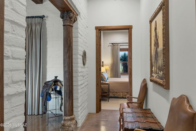 5705 N Lady Lane, Tucson, AZ 85704