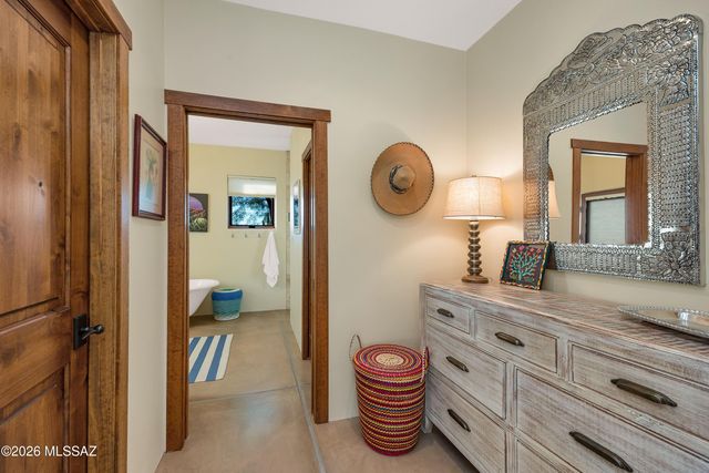 5705 N Lady Lane, Tucson, AZ 85704