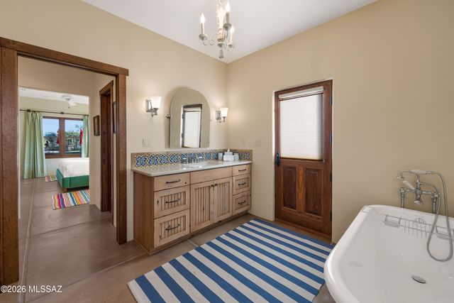 5705 N Lady Lane, Tucson, AZ 85704