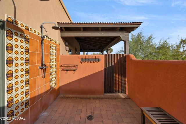 5705 N Lady Lane, Tucson, AZ 85704