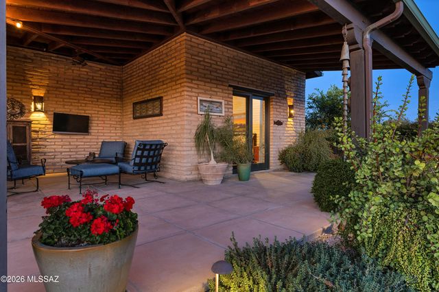 5705 N Lady Lane, Tucson, AZ 85704