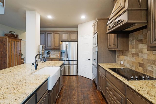 1035 Hickory Lane, Howe, TX 75459