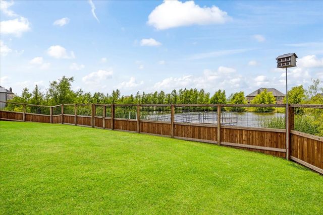 1035 Hickory Lane, Howe, TX 75459