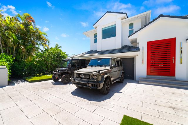 767 NE HARBOUR Drive, Boca Raton, FL 33431