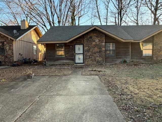 6989 AMBERLY WAY DR, Cordova, TN 38018