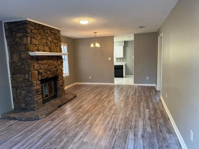 6989 AMBERLY WAY DR, Cordova, TN 38018