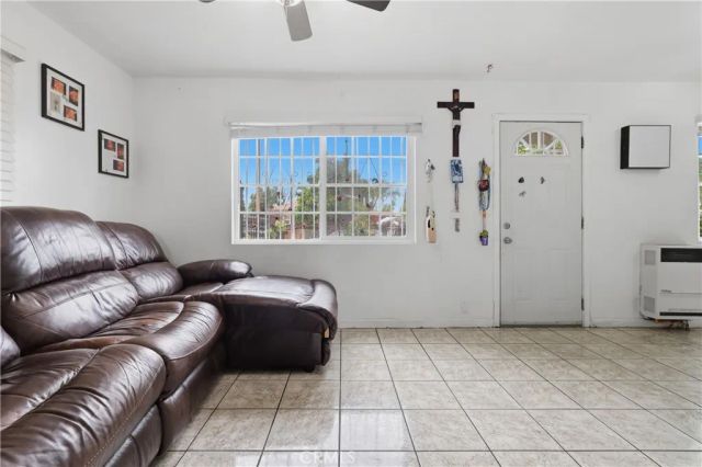 440 W Cherry, Compton, CA 90222