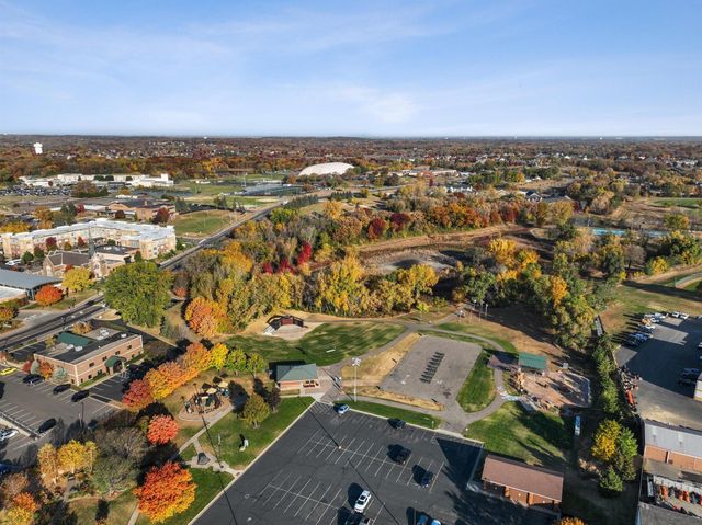 13333 Applewood Trail, Rosemount, MN 55068
