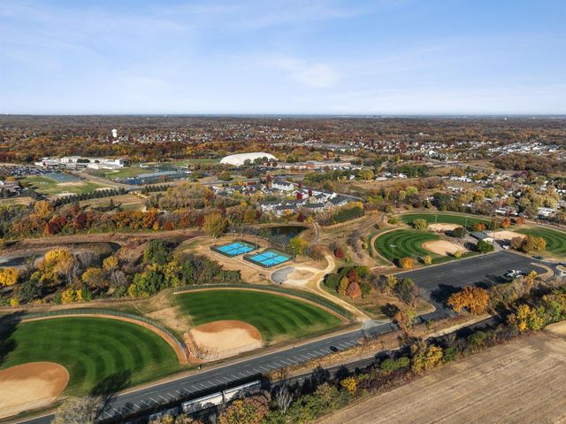 13333 Applewood Trail, Rosemount, MN 55068