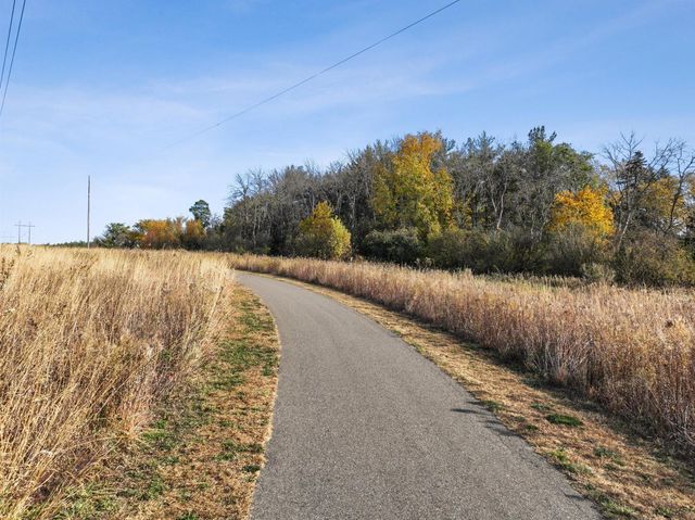 13333 Applewood Trail, Rosemount, MN 55068