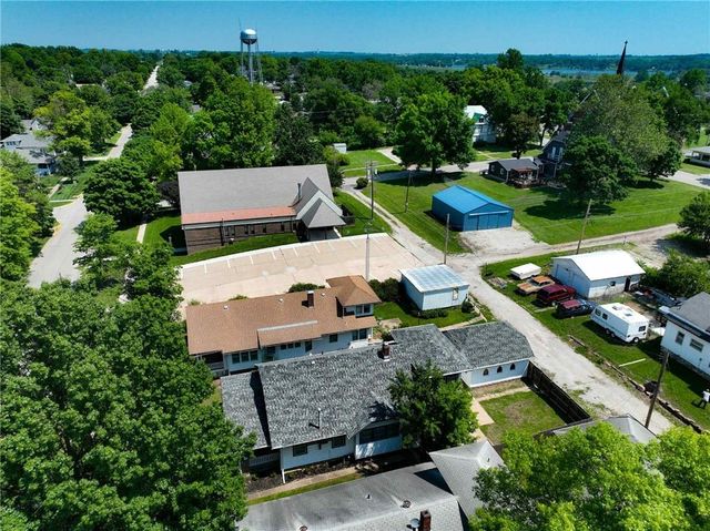 1208 Central Avenue, Horton, KS 66439