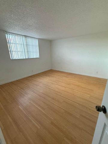 408 NW 68th Avenue 306, Plantation, FL 33317