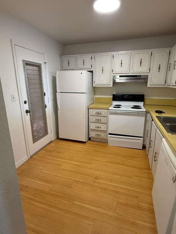 408 NW 68th Avenue 306, Plantation, FL 33317