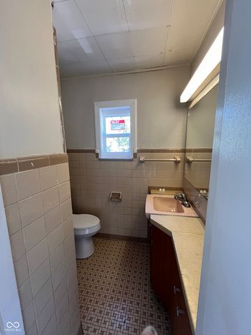 1628 W 8th Street, Anderson, IN 46016