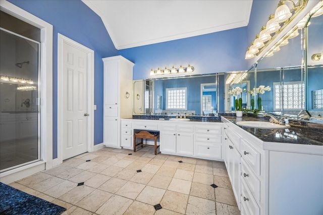 4503 Holly Street, Bellaire, TX 77401