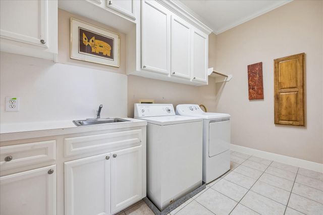 4503 Holly Street, Bellaire, TX 77401