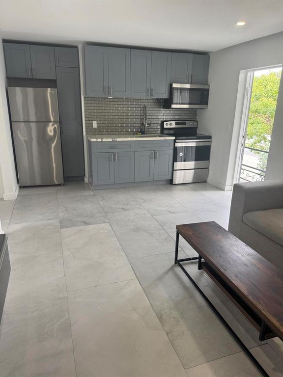 2201 Greene Street 5, Hollywood, FL 33020