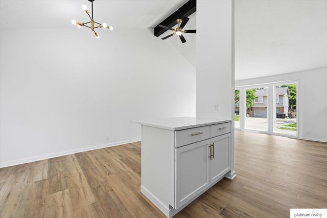 8836 N 81 Avenue, Omaha, NE 68122