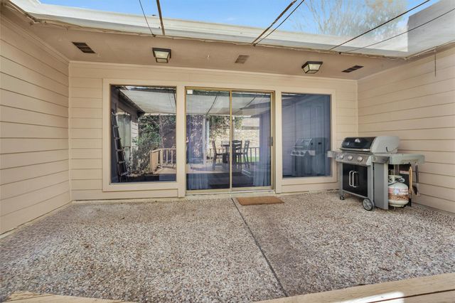 2230 Foreland Drive, Houston, TX 77077