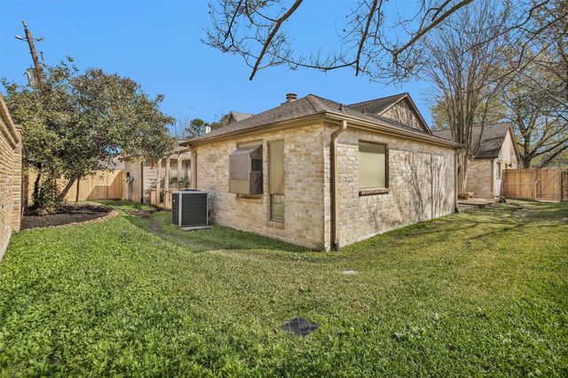 2230 Foreland Drive, Houston, TX 77077