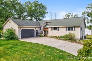 167 E Lincoln Road, Twin Lake, MI 49457