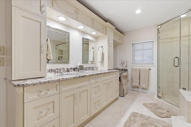 89 MARTINIQUE AVENUE, Tampa, FL 33606