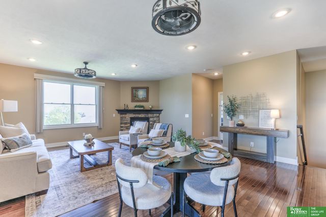 5817 N 159th Street, Omaha, NE 68116